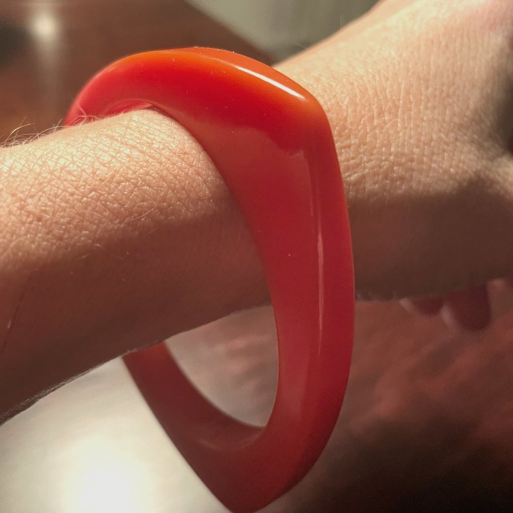 Orange Bakelite Vintage Bangle - with beautiful triangular shaping